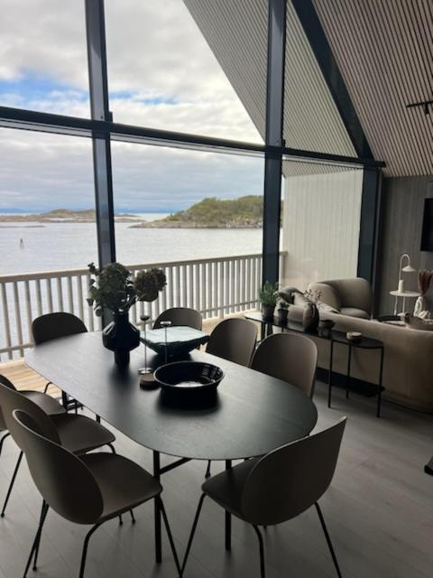 Lofoten Bryggeleiligheter Henningsvær Quarto foto